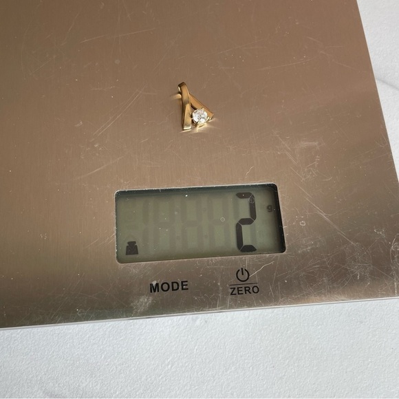 Vintage UTC 925 Sterling Silver CZ Pendant Ribbon Round Cubic Zirconia Sparkly - Picture 8 of 9